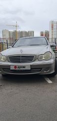  Mercedes-Benz C-Class 2004 , 420000 , --