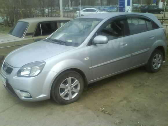 Kia Rio 2010 , 390000 , 