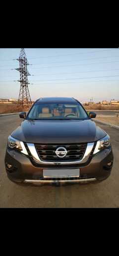 SUV или внедорожник Nissan Pathfinder 2014 года, 2500000 рублей, Магадан