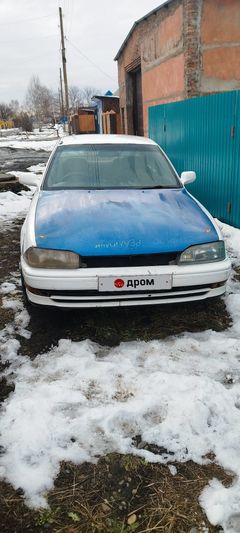 Седан Toyota Camry 1991 года, 125000 рублей, Бийск