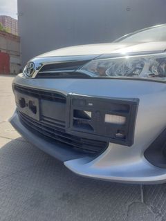 Седан Toyota Corolla Axio 2019 года, 1300000 рублей, Владивосток