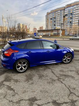  Ford Focus ST 2012 , 825000 , 