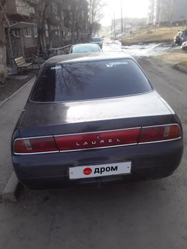 Седан Nissan Laurel 1993 года, 100000 рублей, Братск