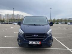 Минивэн или однообъемник Ford Tourneo Custom 2019 года, 4300000 рублей, Краснодар