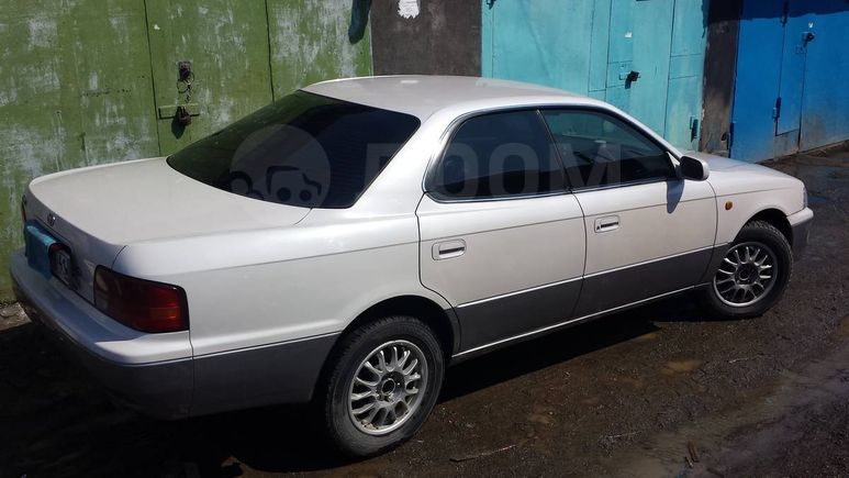  Toyota Vista 1997 , 235000 , -