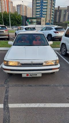 Седан Toyota Camry 1988 года, 190000 рублей, Красноярск