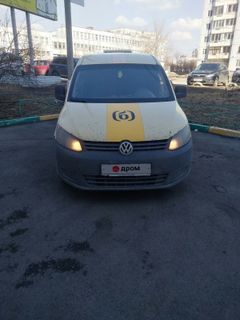 Минивэн или однообъемник Volkswagen Caddy 2011 года, 500000 рублей, Красноярск
