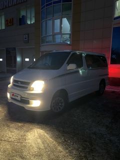 Минивэн или однообъемник Toyota Touring Hiace 2000 года, 1500000 рублей, Омск