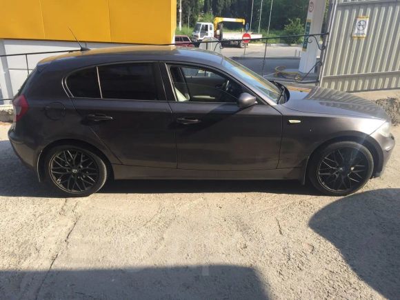  BMW 1-Series 2006 , 430000 , 