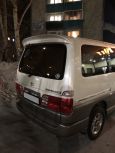    Toyota Grand Hiace 2000 , 500000 , 