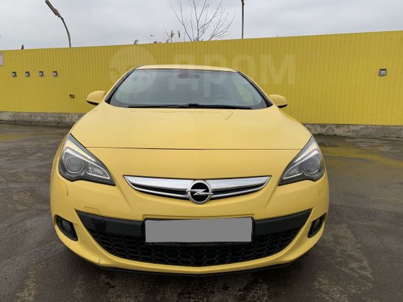  3  Opel Astra GTC 2012 , 525000 , --