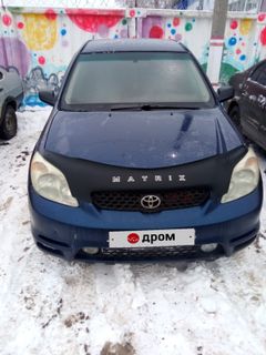 Хэтчбек Toyota Matrix 2003 года, 600000 рублей, Омск