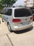    Volkswagen Touran 2012 , 650000 , 