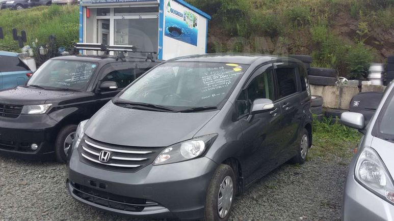    Honda Freed 2011 , 600000 , 