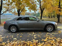 Седан Chrysler 300C 2012 года, 2000000 рублей, Донецк