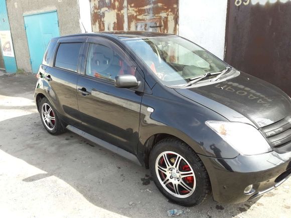  Toyota ist 2004 , 330000 , 