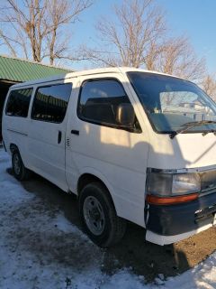 Минивэн или однообъемник Toyota Hiace 1995 года, 350000 рублей, Артём