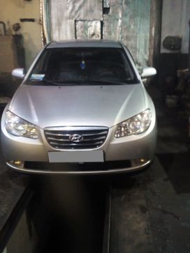  Hyundai Avante 2010 , 400000 , 