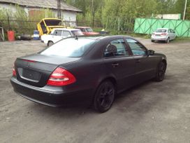 Mercedes-Benz E-Class 2002 , 700000 , 