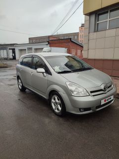 Минивэн или однообъемник Toyota Corolla Verso 2005 года, 675000 рублей, Кемерово