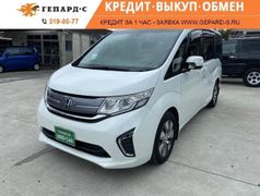 Минивэн или однообъемник Honda Stepwgn 2016 года, 1520000 рублей, Новосибирск