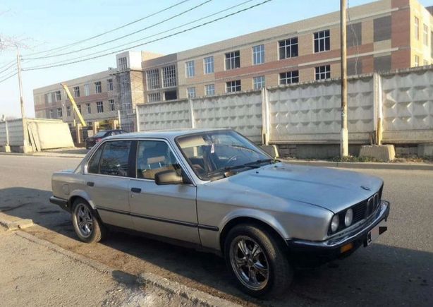  BMW 3-Series 1984 , 120000 , 