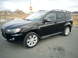 SUV   Mitsubishi Outlander 2011 , 680000 , 