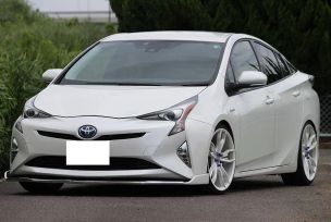  Toyota Prius 2015 , 1120000 , 
