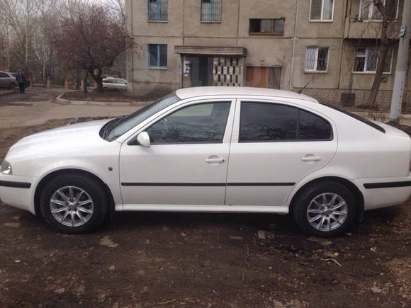  Skoda Octavia 2008 , 330000 , 