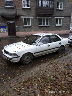 Седан Toyota Corona 1990 года, 110000 рублей, Иркутск
