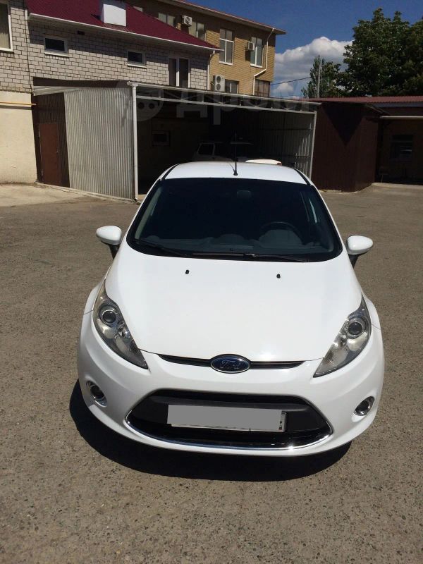  Ford Fiesta 2010 , 399000 , 