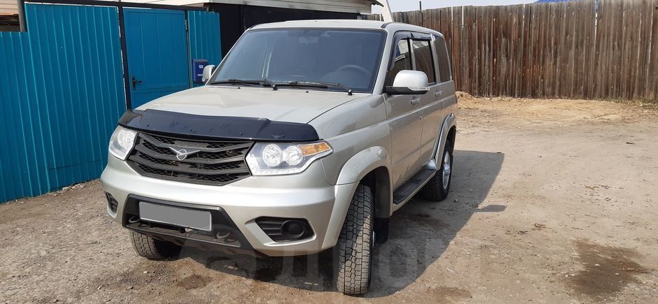 SUV     2015 , 465000 , 