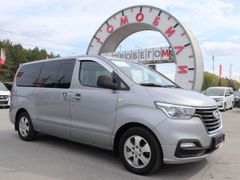 Минивэн или однообъемник Hyundai Grand Starex 2018 года, 3100000 рублей, Тюмень