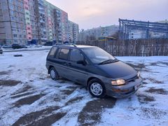Минивэн или однообъемник Nissan Prairie 1995 года, 130000 рублей, Комсомольск-на-Амуре