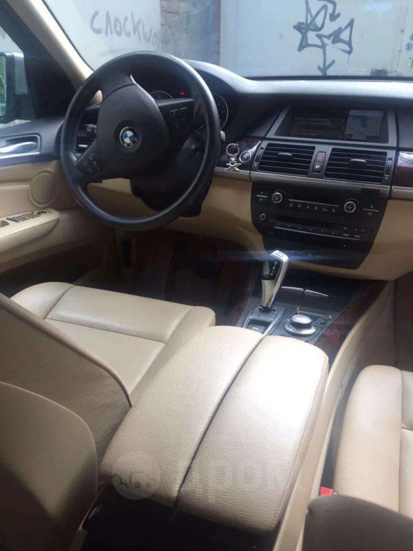 SUV   BMW X5 2008 , 930000 , --