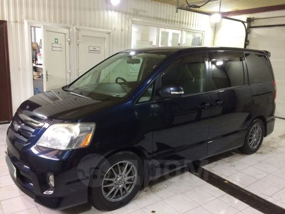    Toyota Voxy 2005 , 340000 , 