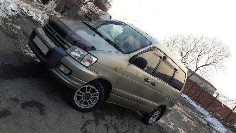    Toyota Town Ace Noah 1997 , 275000 , 