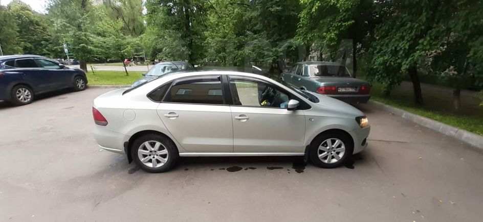  Volkswagen Polo 2011 , 350000 , 