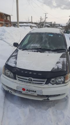 Минивэн или однообъемник Toyota Ipsum 1996 года, 360000 рублей, Киренск