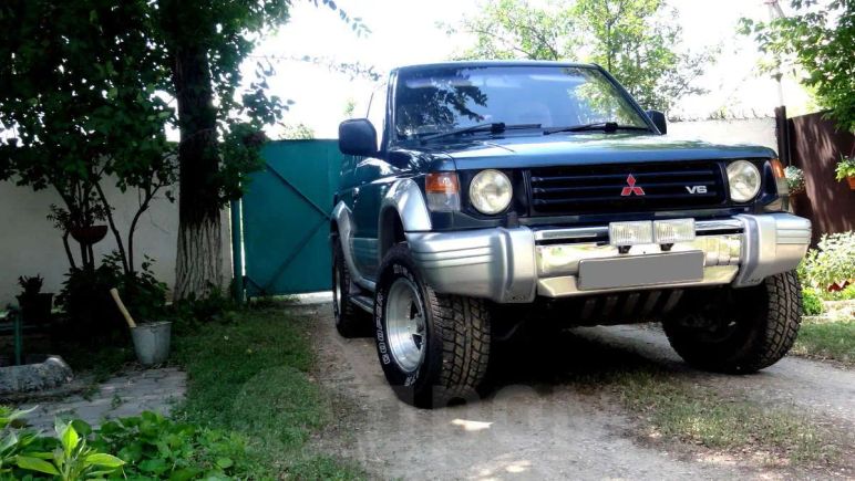 SUV   Mitsubishi Pajero 1993 , 330000 , 