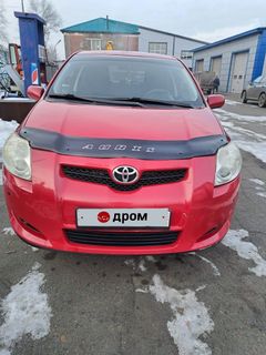 Хэтчбек Toyota Auris 2007 года, 700000 рублей, Бийск