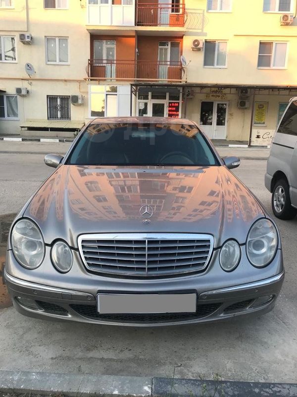  Mercedes-Benz E-Class 2004 , 425000 , 