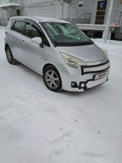 Хэтчбек Toyota Ractis 2012 года, 900000 рублей, Олёкминск