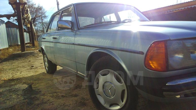  Mercedes-Benz C-Class 1977 , 70000 ,  