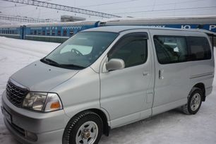    Toyota Grand Hiace 2002 , 550000 , 