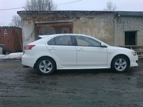  Mitsubishi Lancer 2008 , 570000 ,  