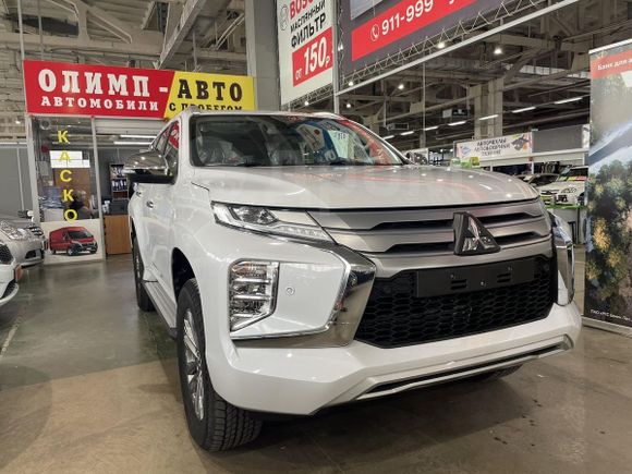 SUV   Mitsubishi Pajero Sport 2020 , 3209000 , 