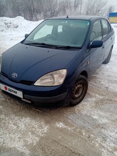 Седан Toyota Prius 1998 года, 350000 рублей, Ленинск-Кузнецкий