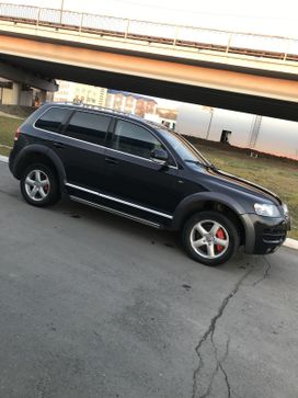 SUV   Volkswagen Touareg 2006 , 560000 , 