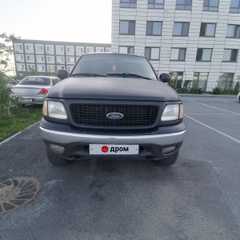 SUV или внедорожник Ford Expedition 2000 года, 1000000 рублей, Тюмень